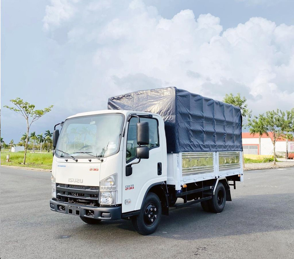 ISUZU QKR 230 MUI BẠT0