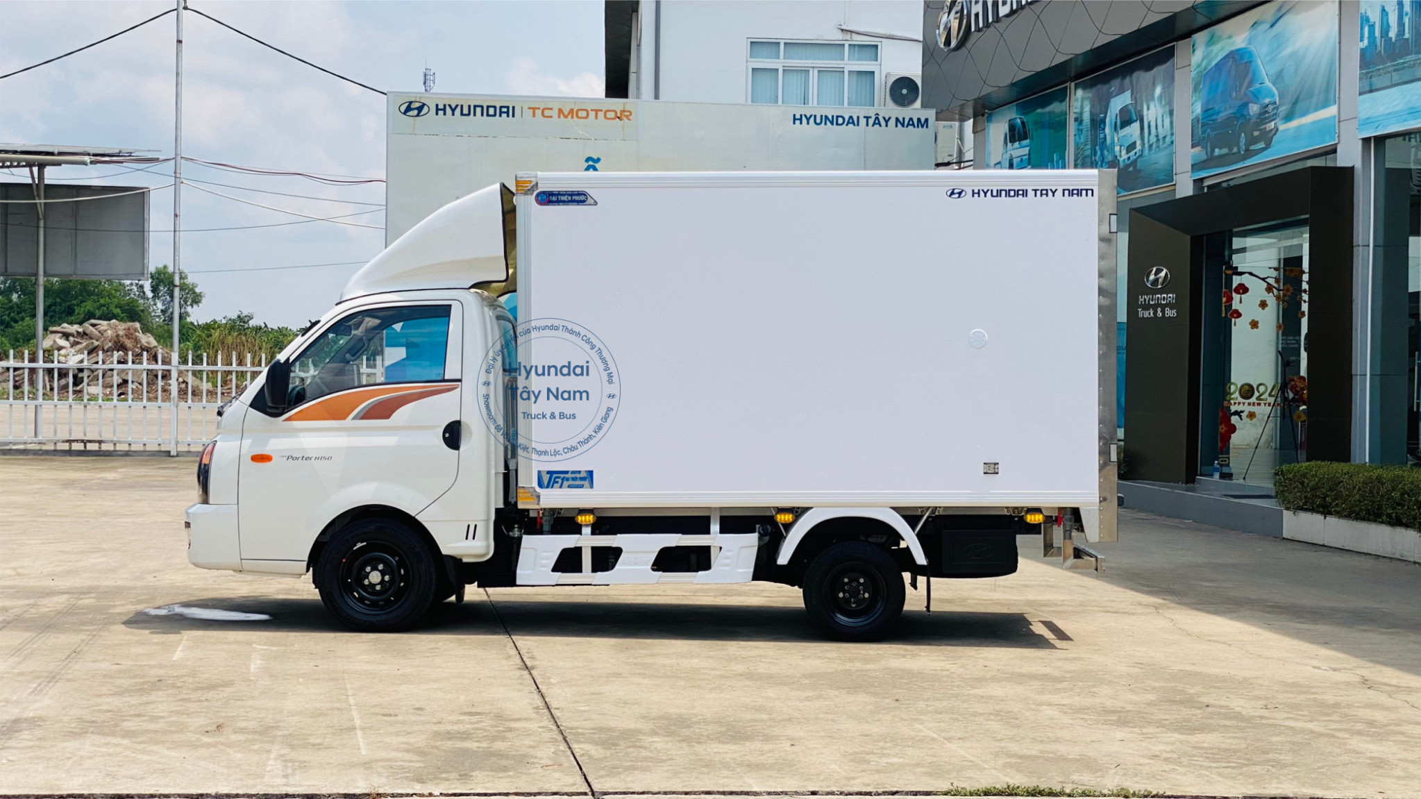 HYUNDAI PORTER H150 Thùng Bảo Ôn9