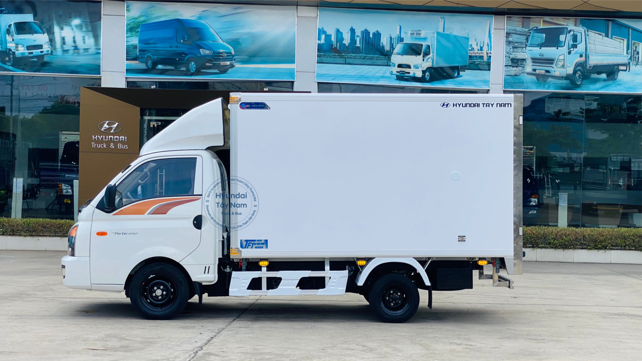 HYUNDAI PORTER H150 Thùng Bảo Ôn8